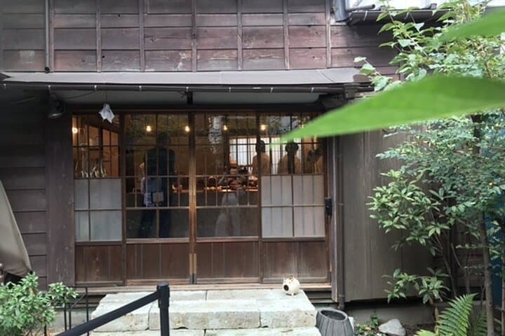 Join Tokyo Calligraphy Art Experience — photo 14