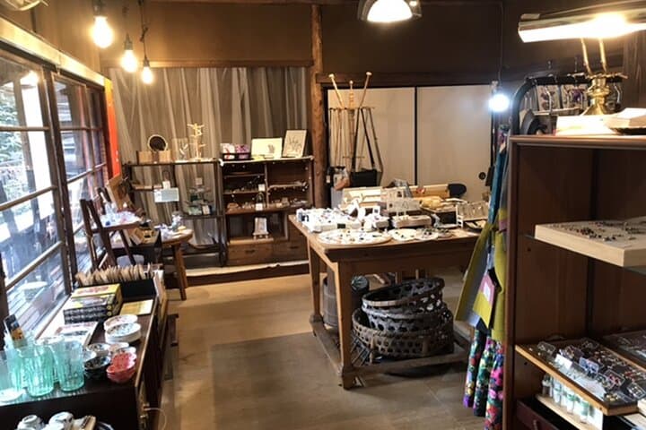 Join Tokyo Calligraphy Art Experience — photo 16