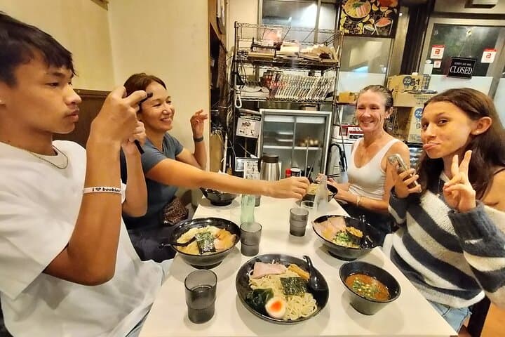 Tokyo Night Cycling with Ramen — photo 1