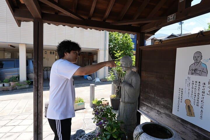 Beppu Kannawa Onsen Area Walking Tour — photo 3