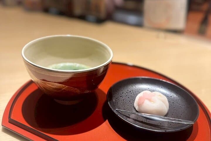 Tokyo Geisha : Ginza Geisha Bar Night Tour — photo 7