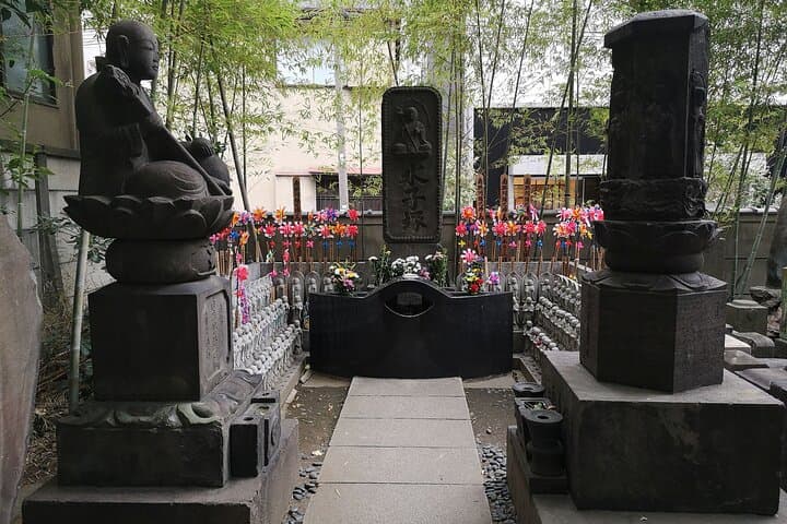 Sumo Sights Gardens and Local Flavors in Ryogoku Tokyo — photo 4