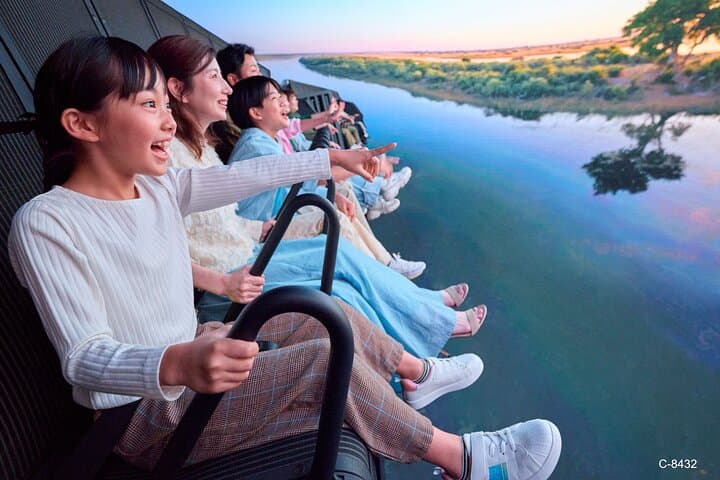 Huis Ten Bosch Full Day Bus Tour From Hakata — photo 8