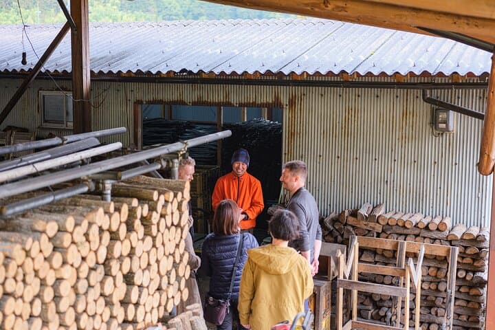 Tea Ceremony Charcoal Kiln Visit and Coffee Time in Uchiko Town — photo 5