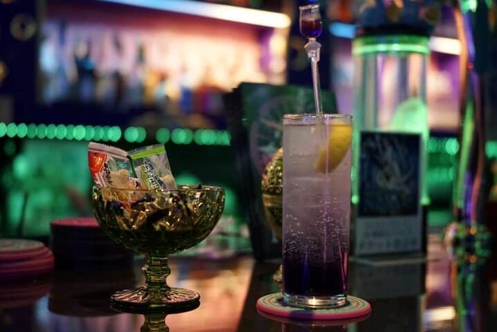 Osaka Farplane Parco Bar Admission Ticket with Drink for Foreign — photo 4