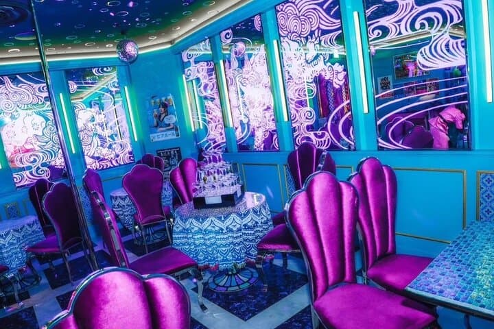 Osaka Farplane Parco Bar Admission Ticket with Drink for Foreign — photo 6