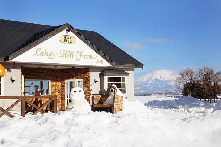 From Sapporo Private Tour : Lake Toya, Bear Ranch & Noboribetsu — photo 5