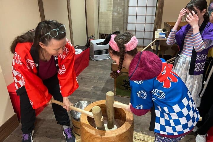 【Family Friendly】Traditional Mochi Pounding Experience — photo 18