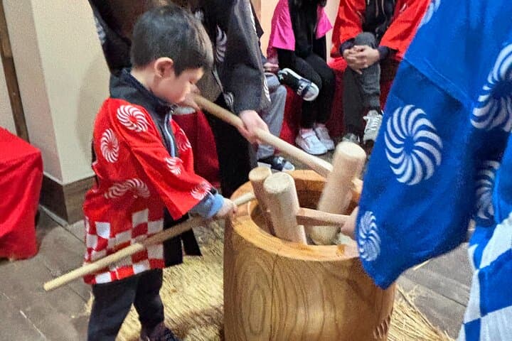 【Family Friendly】Traditional Mochi Pounding Experience — photo 7