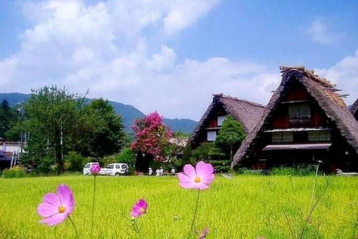 Shirakawa-go, Hida Takayama Day and Old Town Tour from Nagoya — photo 4