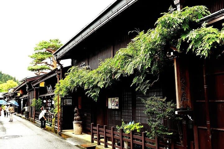 Shirakawa-go, Hida Takayama Day and Old Town Tour from Nagoya — photo 8