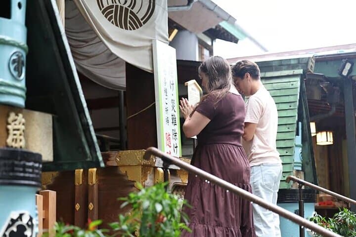 Private Tsukiji Market Gourmet & Walking Tour with 3 Local Foods — photo 9