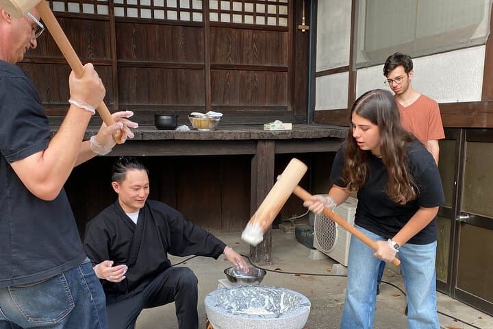 Takayama Mochi Making Experience in a Buddhist Temple — photo 13