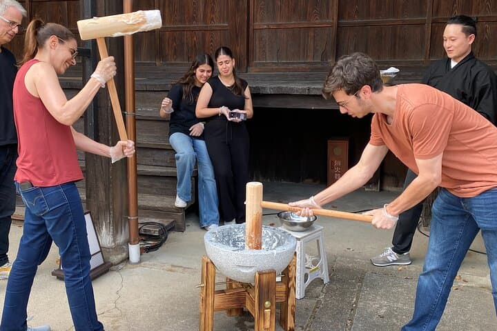 Takayama Mochi Making Experience in a Buddhist Temple — photo 14