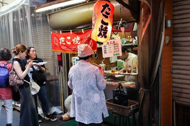 Osaka Street Food Tour Near Umeda (Takoyaki & Local Eats) — photo 6