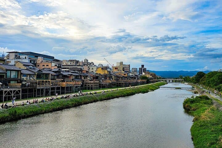 Kyoto Gion Night Guided Walking Tour for 3 Hours — photo 9
