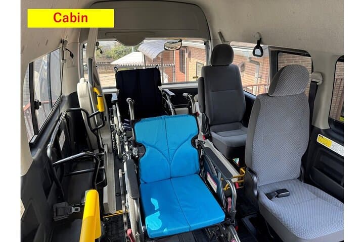Accessible Haneda Airport Transfer with English-speaking Driver — photo 2