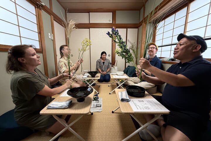 Ikebana Floral Design Workshop in Kyoto