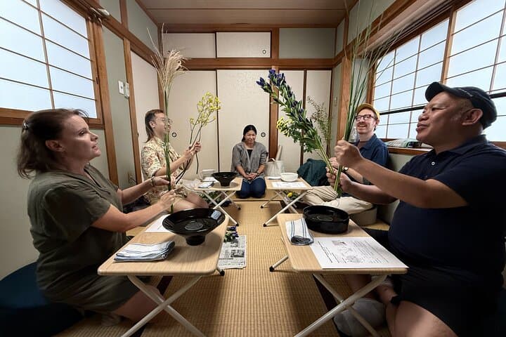 Ikebana Floral Design Workshop in Kyoto — photo 9