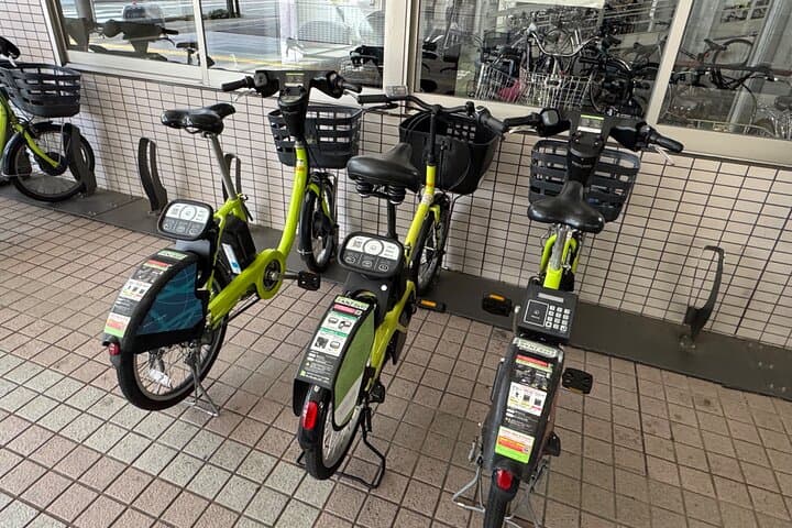 Kanazawa Highlights Cycling Tour: Garden, Castle & GeishaDistrict — photo 9