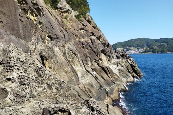 Mie: Explore Onigajo, the World Heritage Sea Cliffs — photo 2