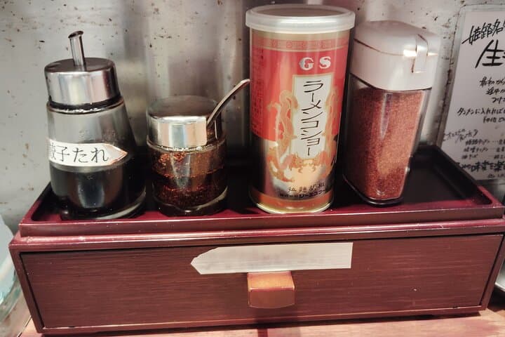 Wakayama: Ramen Lovers’ Crawl — Two Bowls, One Night — photo 7
