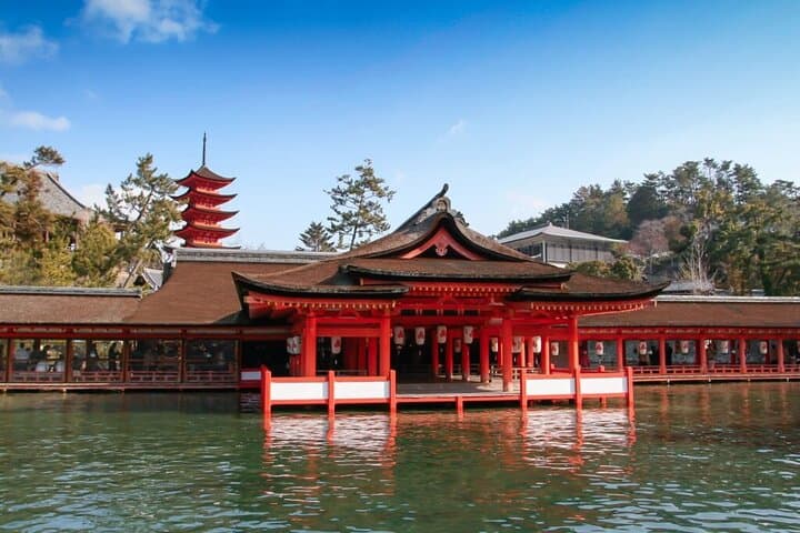 Hiroshima Peace Museum and Miyajima Private Tour — photo 8