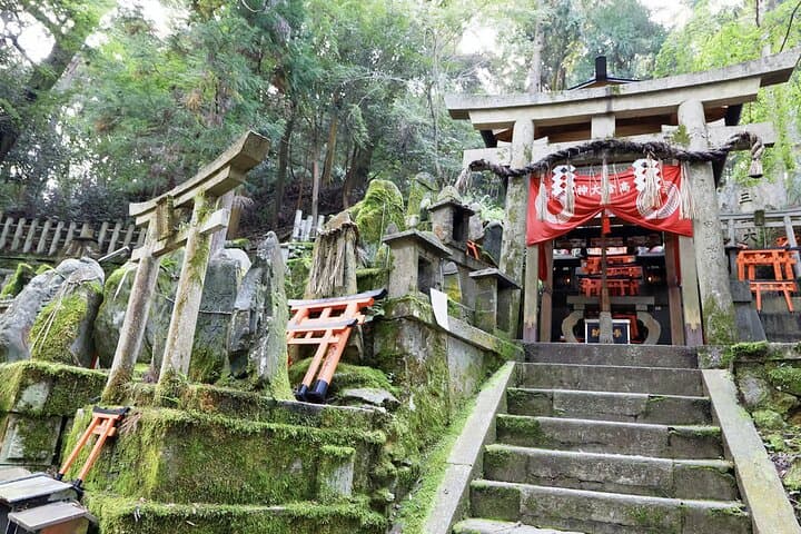 Private Hakata Fukuoka Shore Excursion Shrines Demon Slayer — photo 2