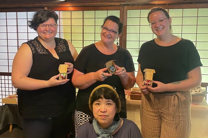 Tsumami Zaiku (Kanzashi) making Workshop in Abeno Osaka — photo 17