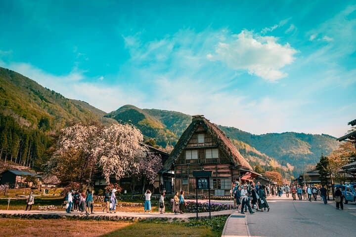 Shirakawago & Kanazawa from Tokyo by bullet train — photo 3