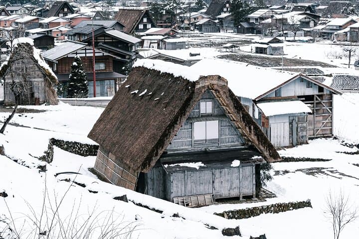 Shirakawago & Kanazawa from Osaka by bullet train — photo 6