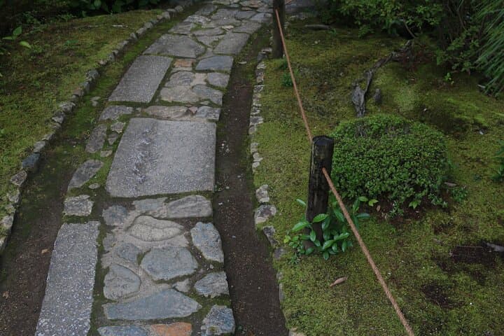 Kyoto Garden Secrets Led by an Architect PRIVATE Tour — photo 19