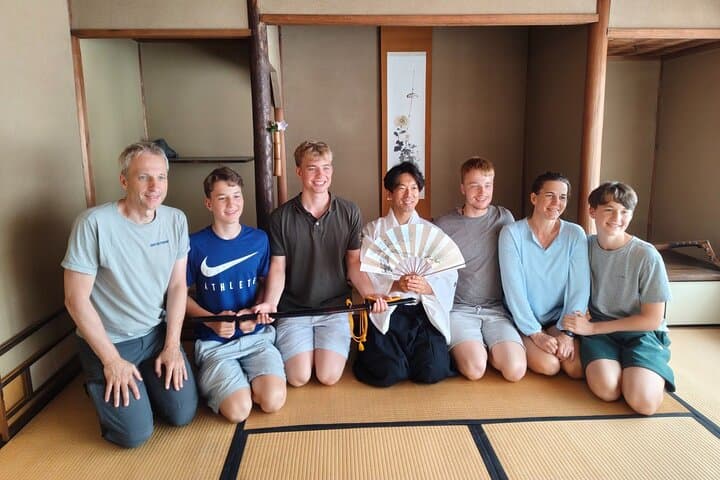Osaka: Samurai Sword Experience at Historic Kōzu Shrine — photo 12