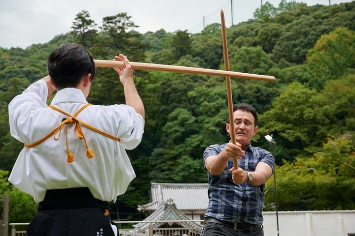 Osaka: Samurai Sword Experience at Historic Kōzu Shrine — photo 15