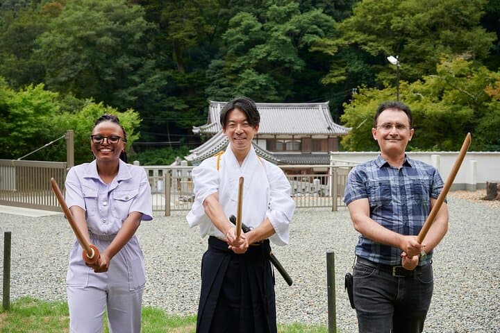 Osaka: Samurai Sword Experience at Historic Kōzu Shrine — photo 18