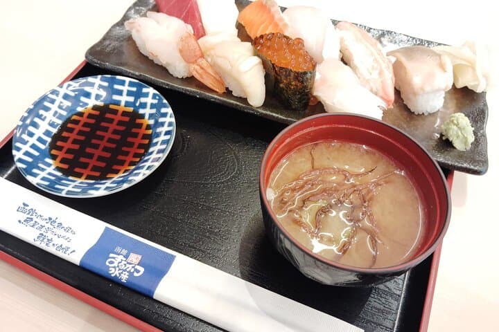 Wakayama: Explore Japan’s Seafood Culture at Toretore Market — photo 2