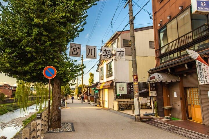 Takayama and Shirakawa Day Tour with Hida Beef Lunch from Nagoya — photo 15