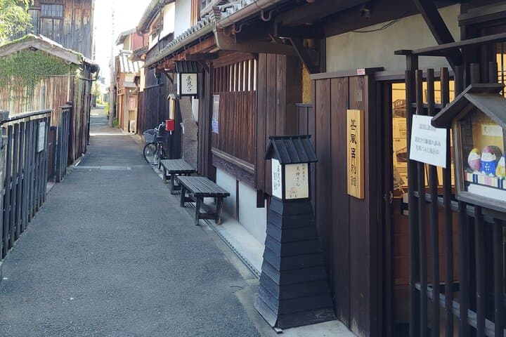 Wakayama: Yuasa Soy Sauce Origin Walk & Brewery Experience — photo 7