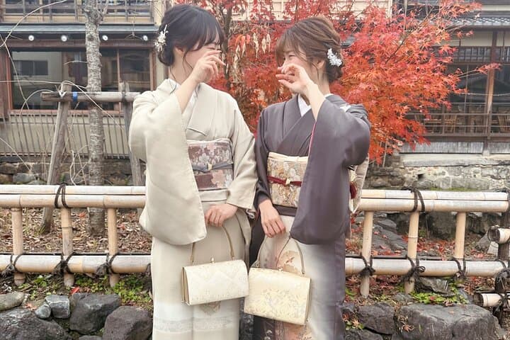 Kyoto: Family-Friendly Kimono & Yukata Experience at WARGO — photo 6