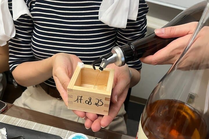Japanese Sake Tasting and Masu Crafting Experience in Tokyo — photo 18