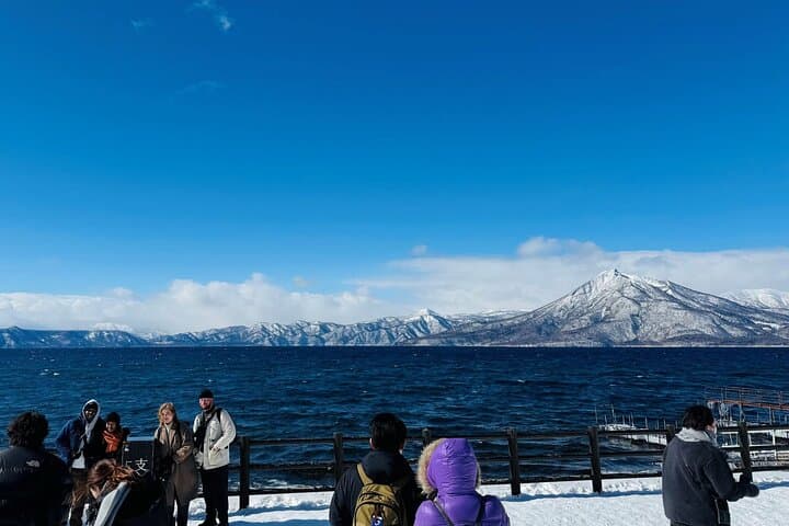 Hokkaido│Lake Shikotsu Ice museum Hyoto Festival Bus — photo 6
