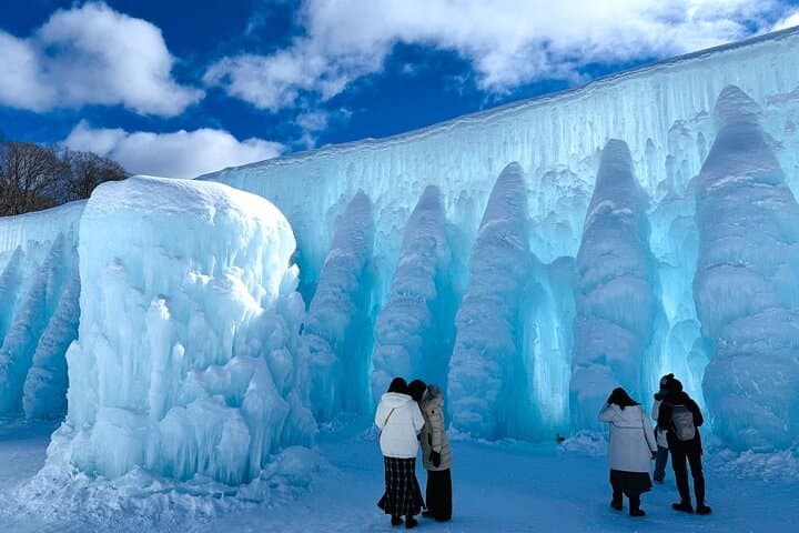 Hokkaido│Lake Shikotsu Ice museum Hyoto Festival Bus — photo 11