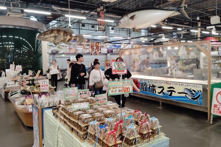 Wakayama: Explore Japan’s Seafood Culture at Toretore Market — photo 7