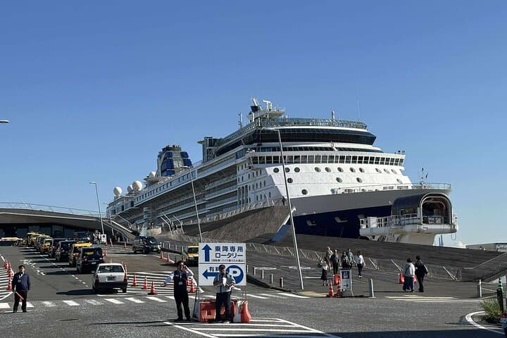Enjoy in Kamakura, Enoshima ,Yokohama Tokyo Private Car Tour — photo 15