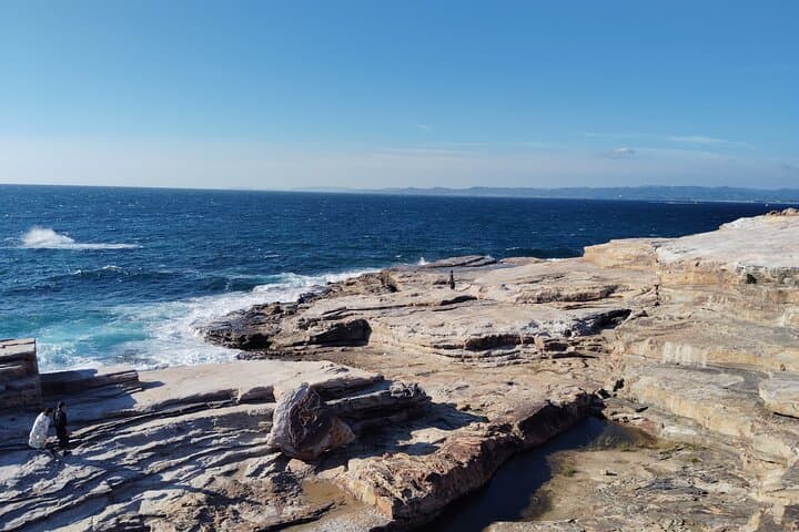 Wakayama: Sandanbeki and Senjojiki Scenic Coast Tour — photo 11