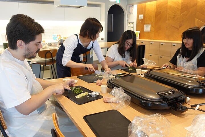 Gyoza Making from Scratch- Tokyo Ultimate Cooking Class — photo 15