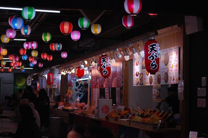 Osaka Kuromon Market 2-Hour Street Food Tour — photo 3