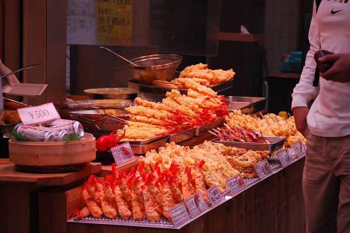 Osaka Kuromon Market 2-Hour Street Food Tour — photo 4