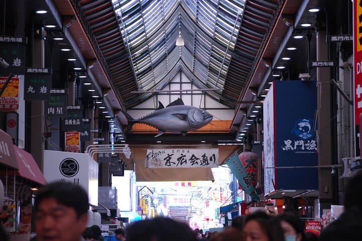 Osaka Kuromon Market 2-Hour Street Food Tour — photo 9
