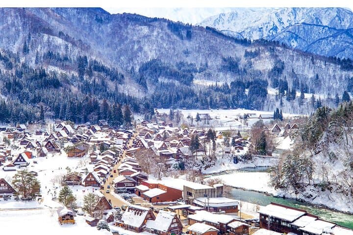Hida Takayama and Shirakawa-go Gassho Village World Heritage Tour — photo 4